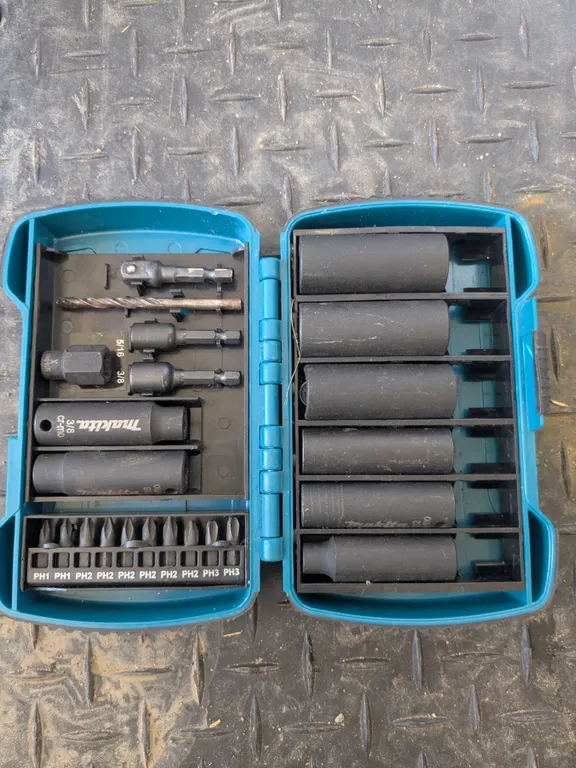 Makita impact ready sockets and bits, full set