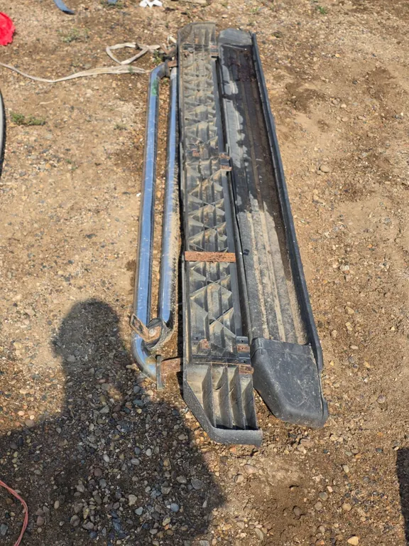 Truck steps- 91"L and truck bed rails