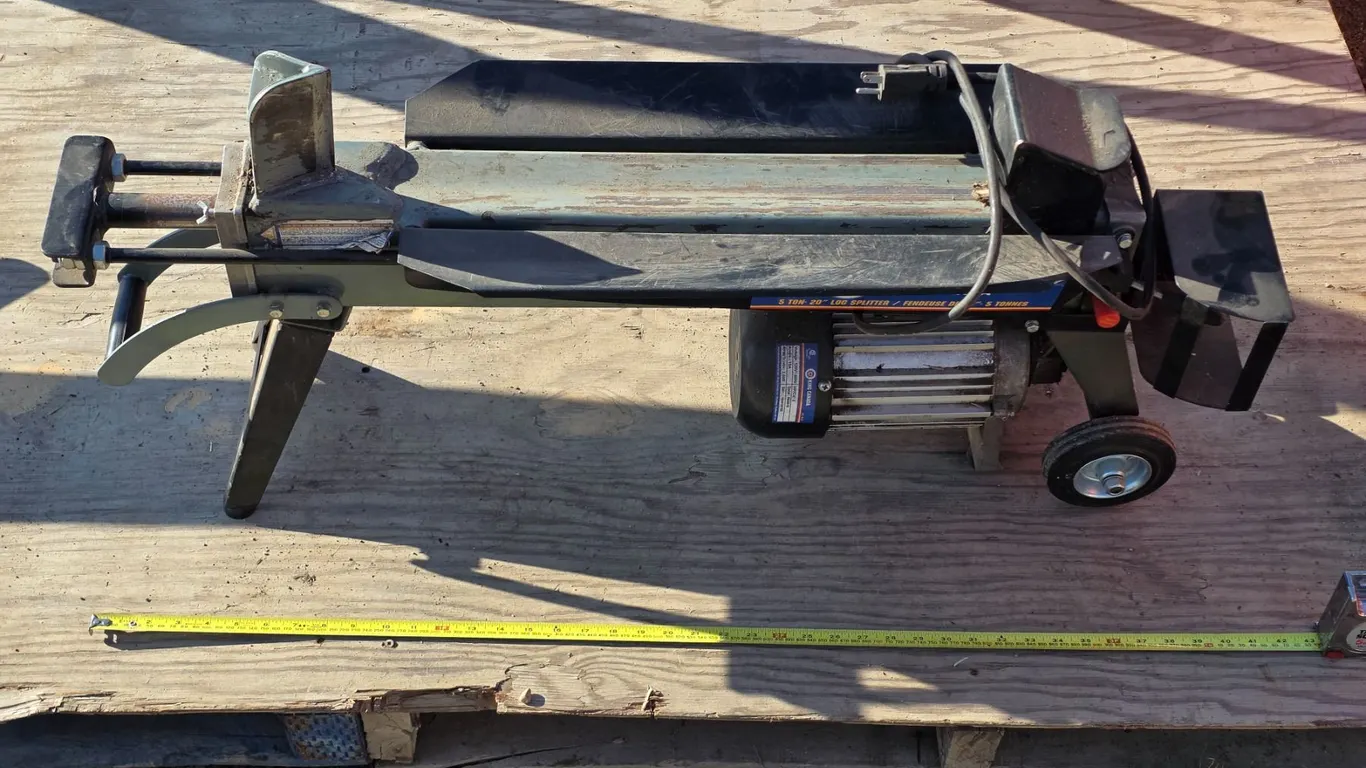 King Canada 5 Ton Log Splitter