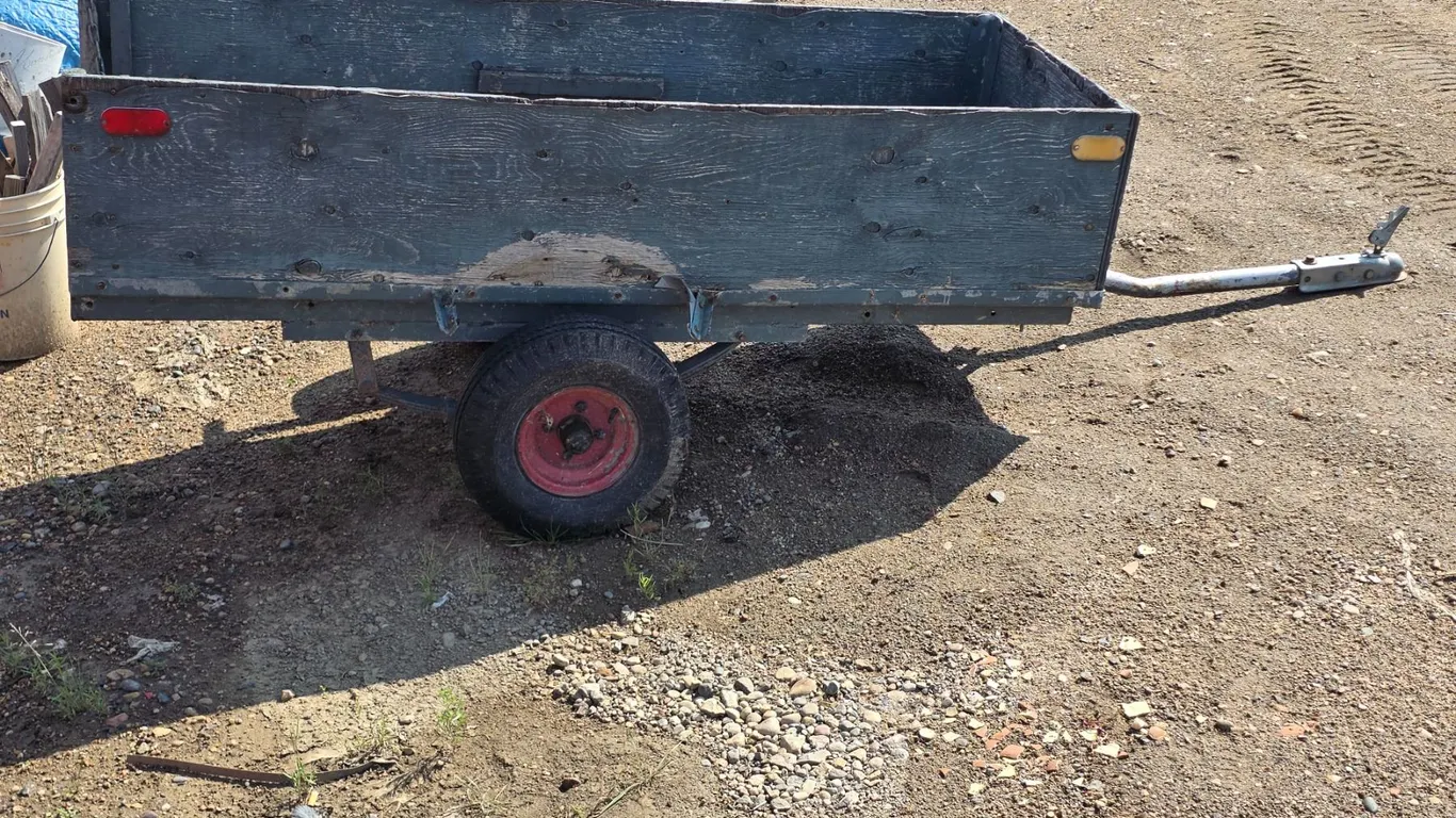 Utility trailer- 6.5Ft L by 2.5ft W