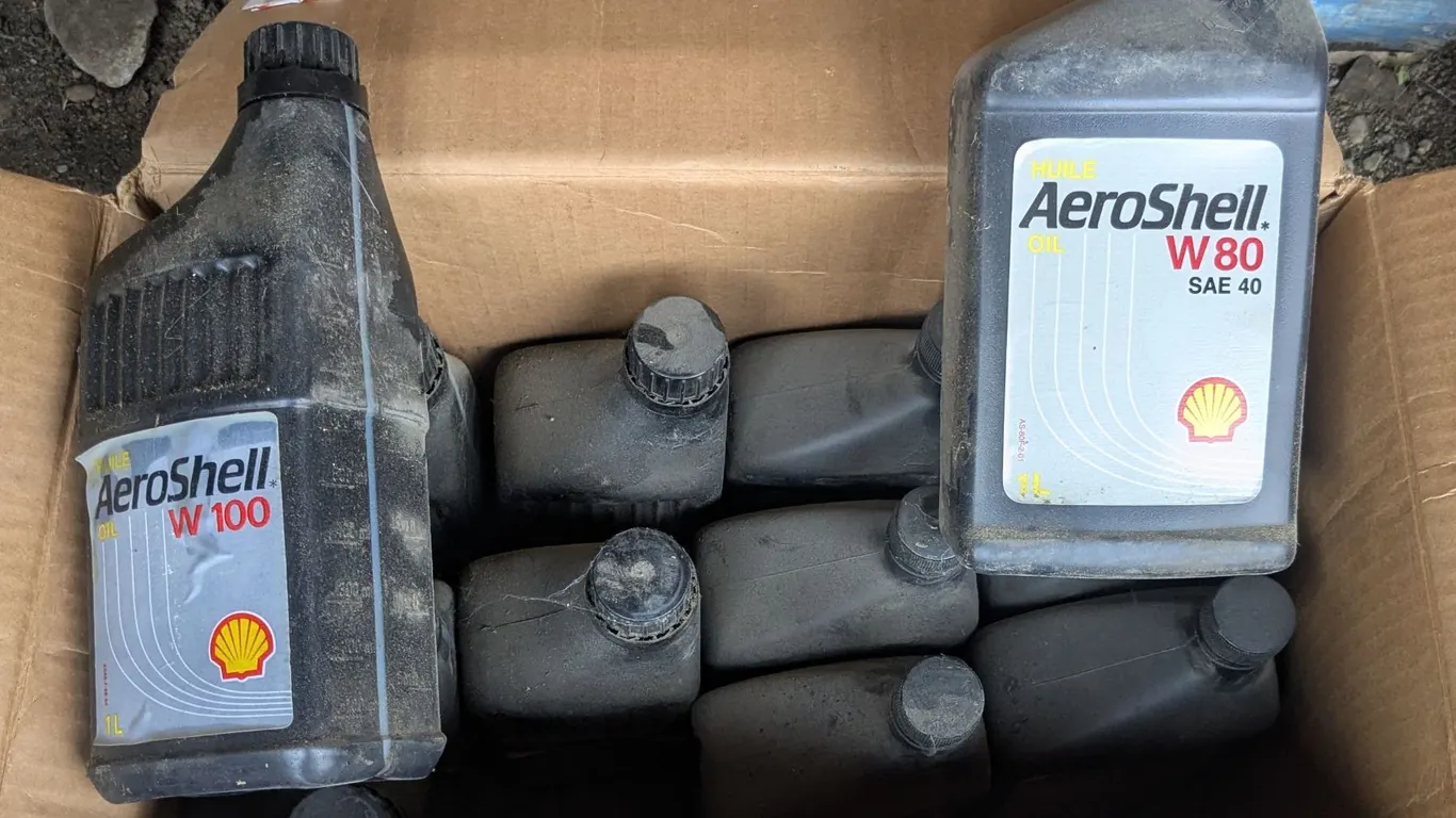 12- 1L bottles engine oil