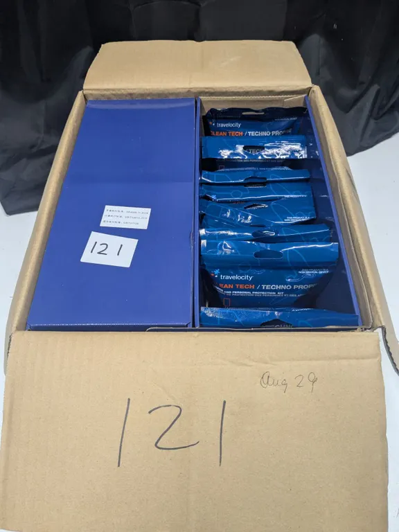 "clean tech" kit, for travelling