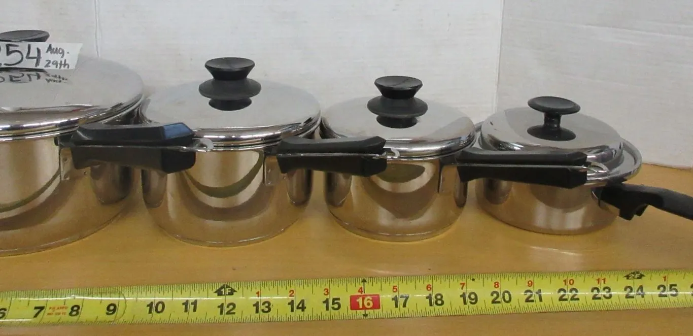 Cooking pots and lids