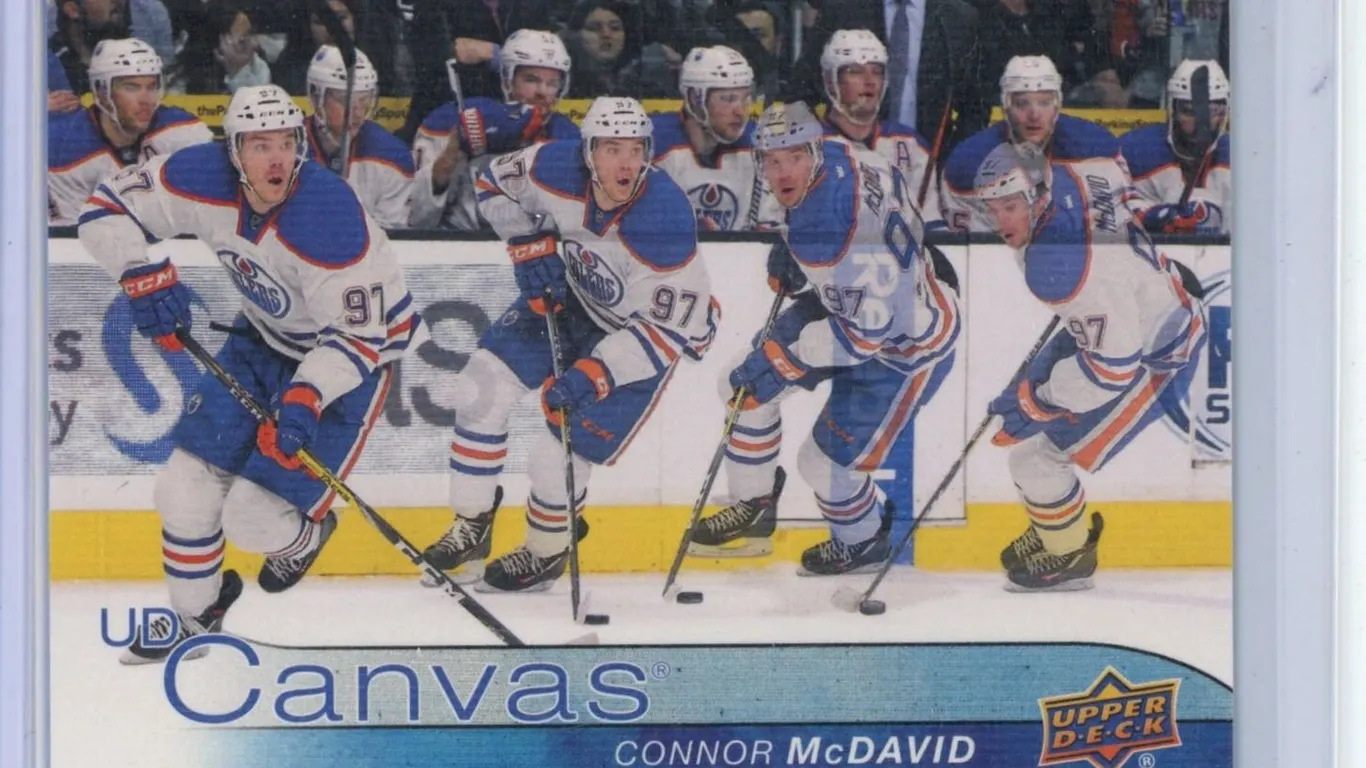 2016-17 Upper Deck CONNOR MCDAVID Canvas #C35