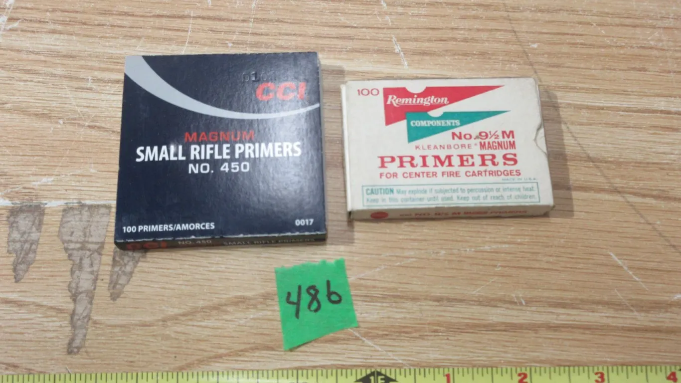 (35) No 91/2 Magnun Primers (100) Magum Smalll Rifle Primers Full Box