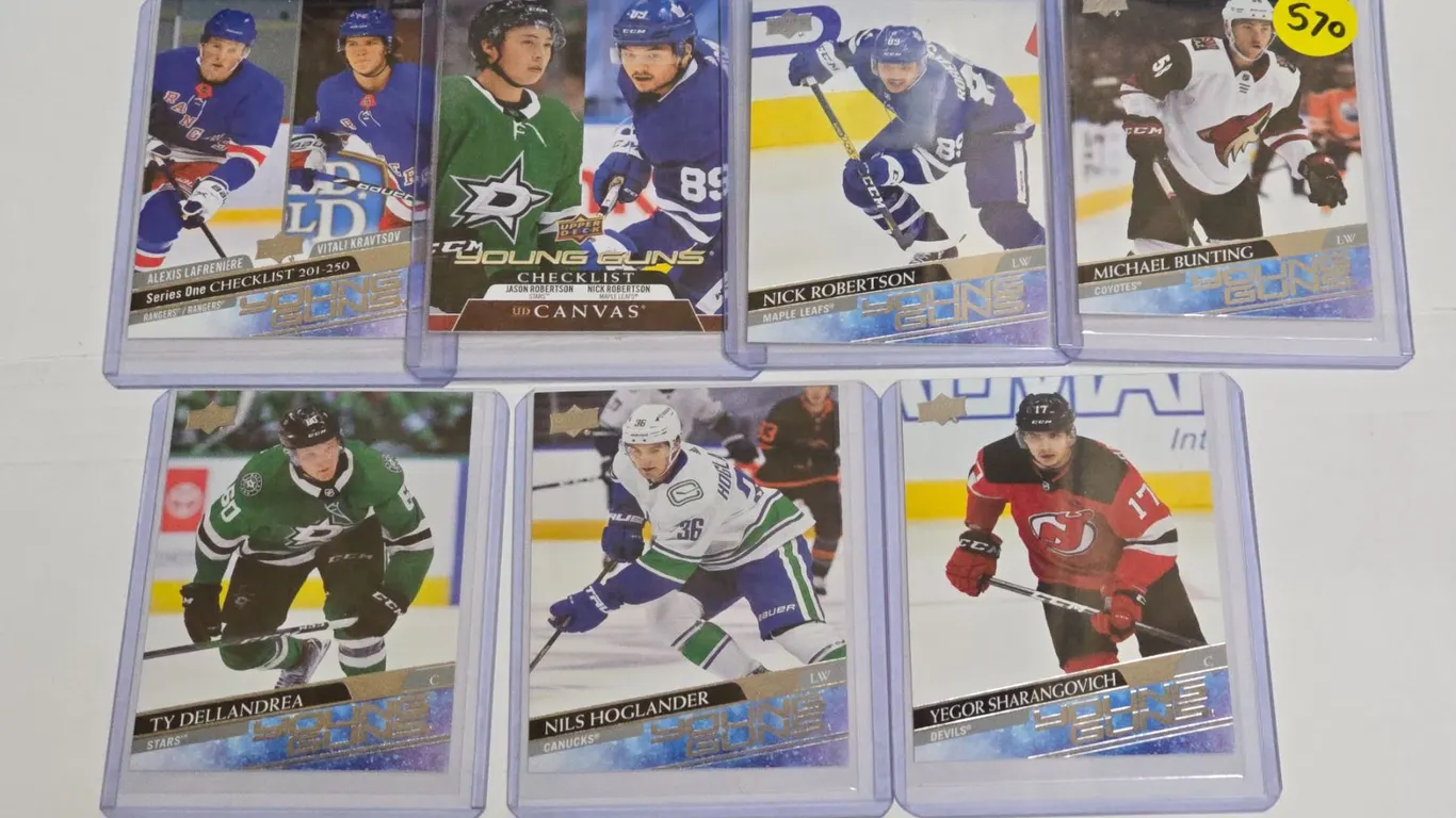 (7) 2020-21 Upper Deck Young Guns Hockey Cards