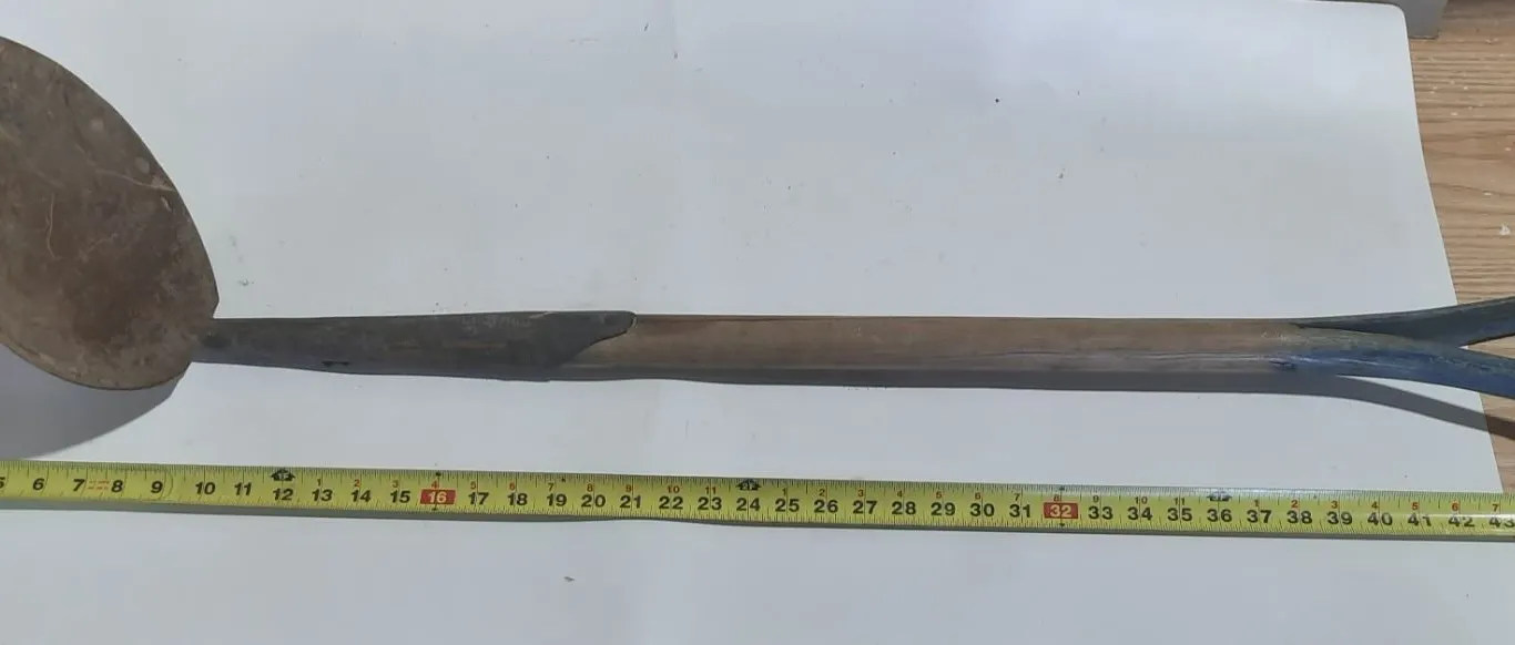 Antique Metal Scoop/Shovel