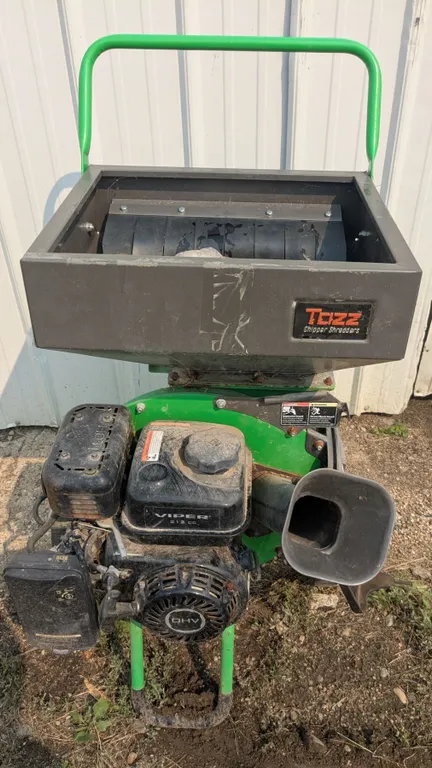 Tazz 3" Max chipper/shredder, 212cc engine untested-good compression