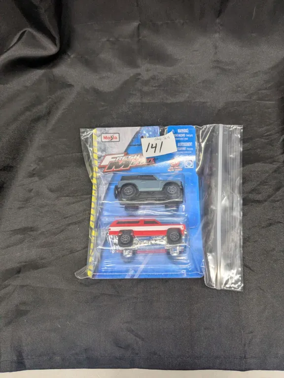 Toy bronco and blazer