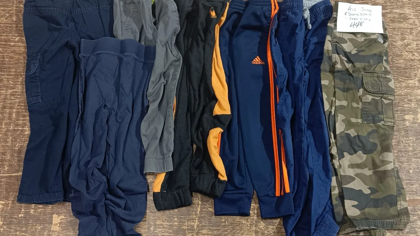 7 Jeans for Boy (1 size 6 and 6 size 4)