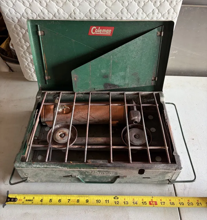 Coleman Stove. (Untested)