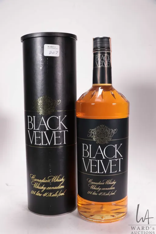 Black Velvet/ Canadian Whisky/ 1.14L/ 40% ABV Note: Alcohol cannot be insured by any courier in Cana