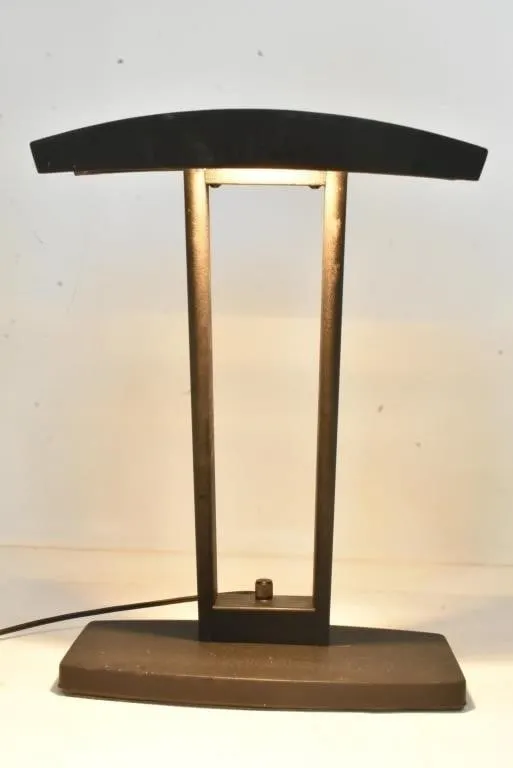 POST MODERN MATTE-BLACK METAL DESK LAMP