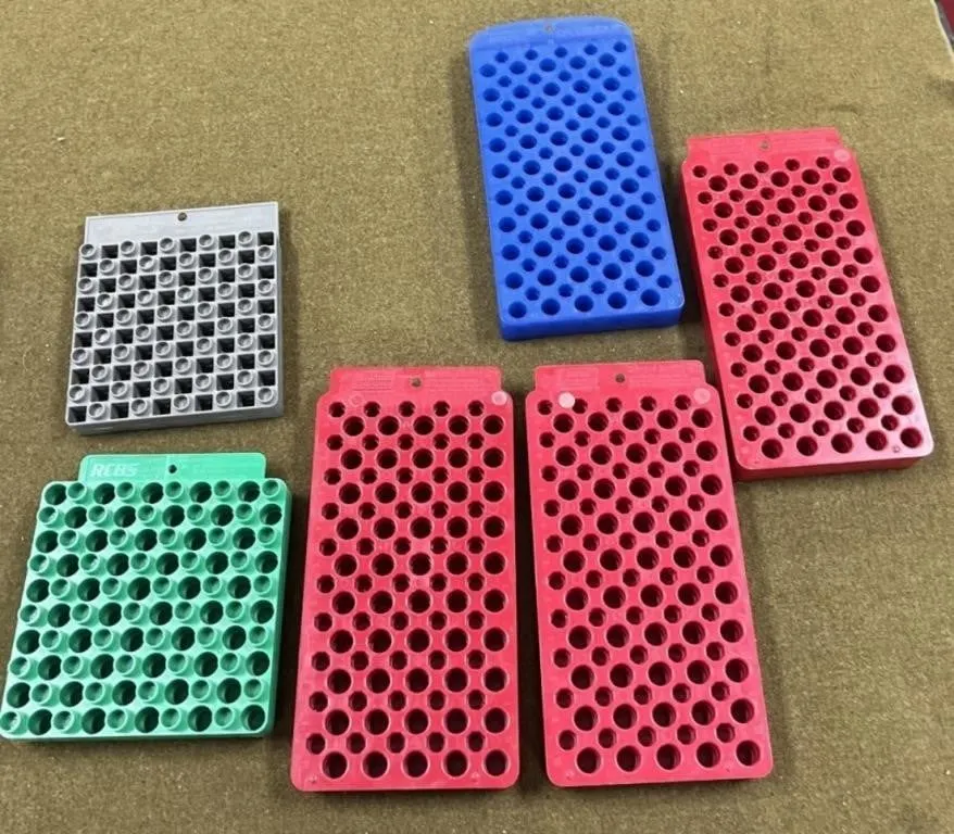 6 - Loading Trays