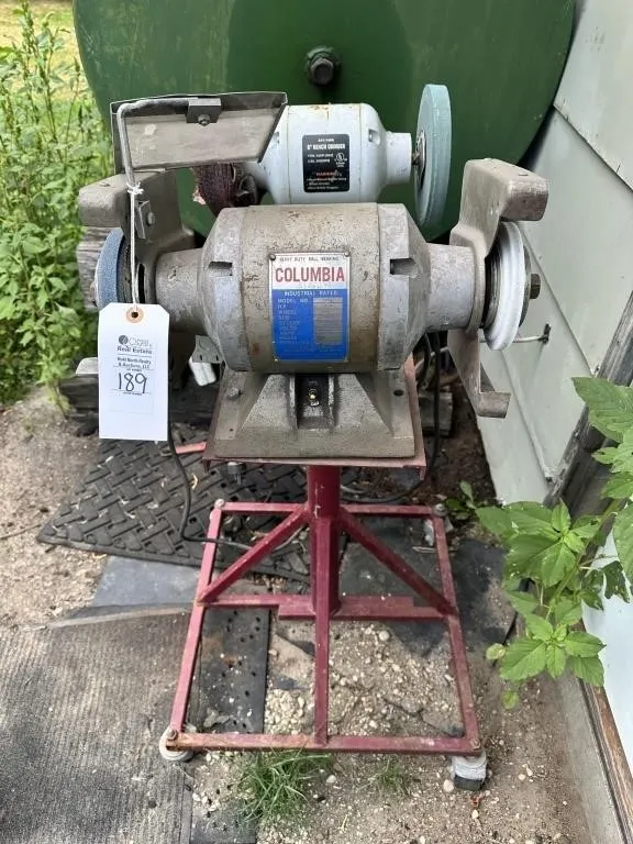 2 DUAL ARBOR BENCH GRINDERS ON STAND