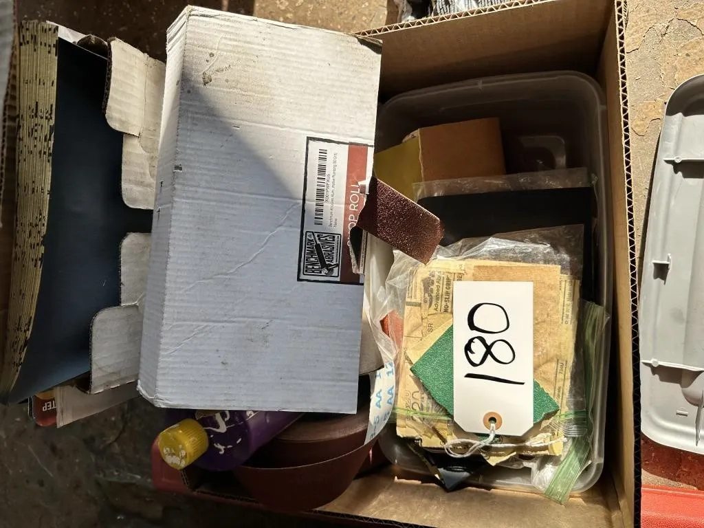 BOX OF VARIOUS SANDPAPERS