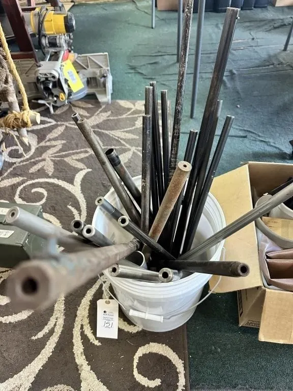 BUCKET OF VAR TAKE-OFF RIFLE BARRELS