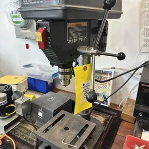CRAFTSMAN 8 IN TABLE TOP DRILL PRESS