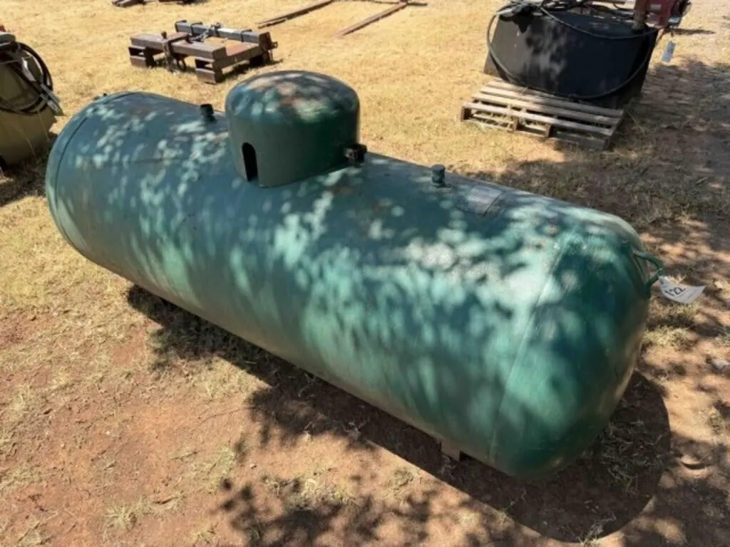 250 Gallon Propane Tank- 7� long
