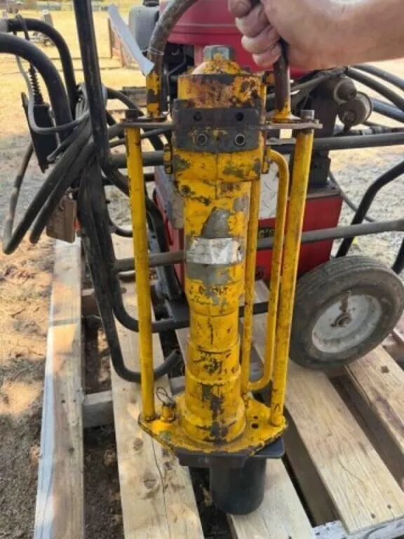 Atlas Copco Hydraulic Post Driver