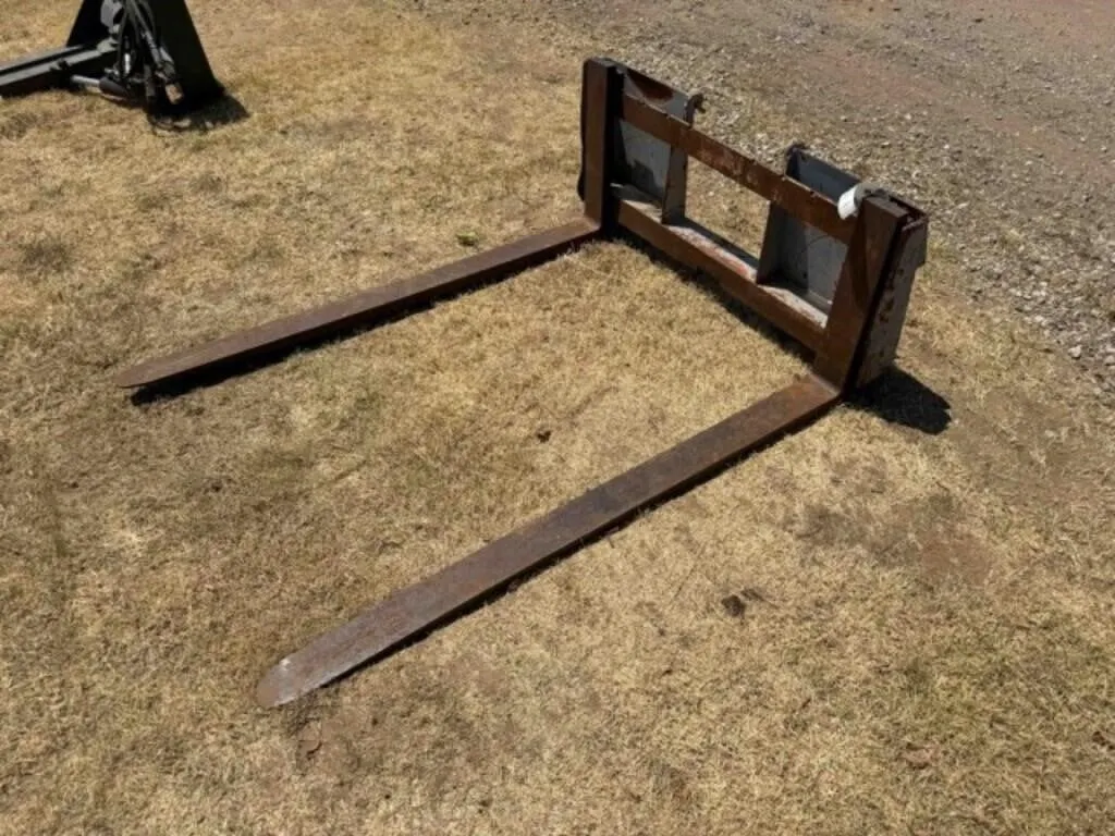 Skid Steer Pallet Forks