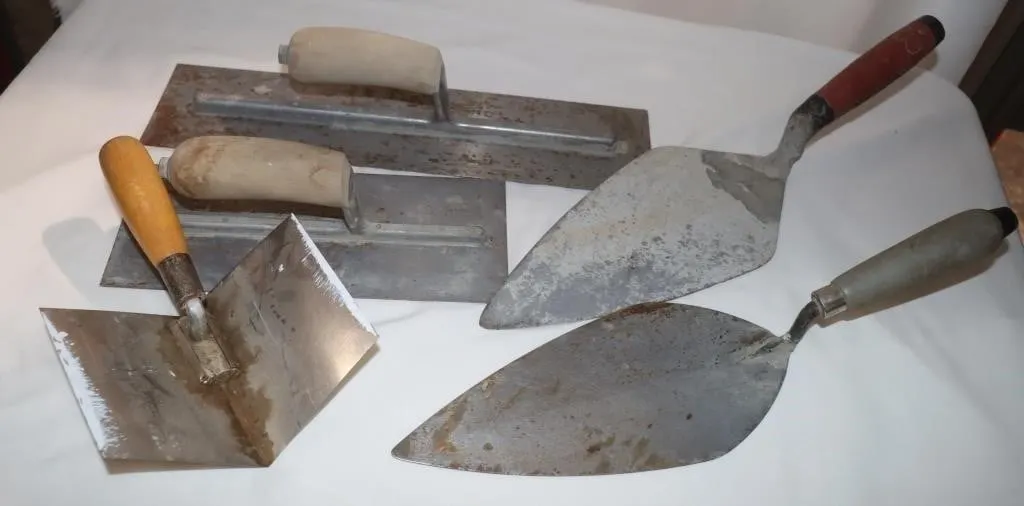 Masonry Trowels And Floats