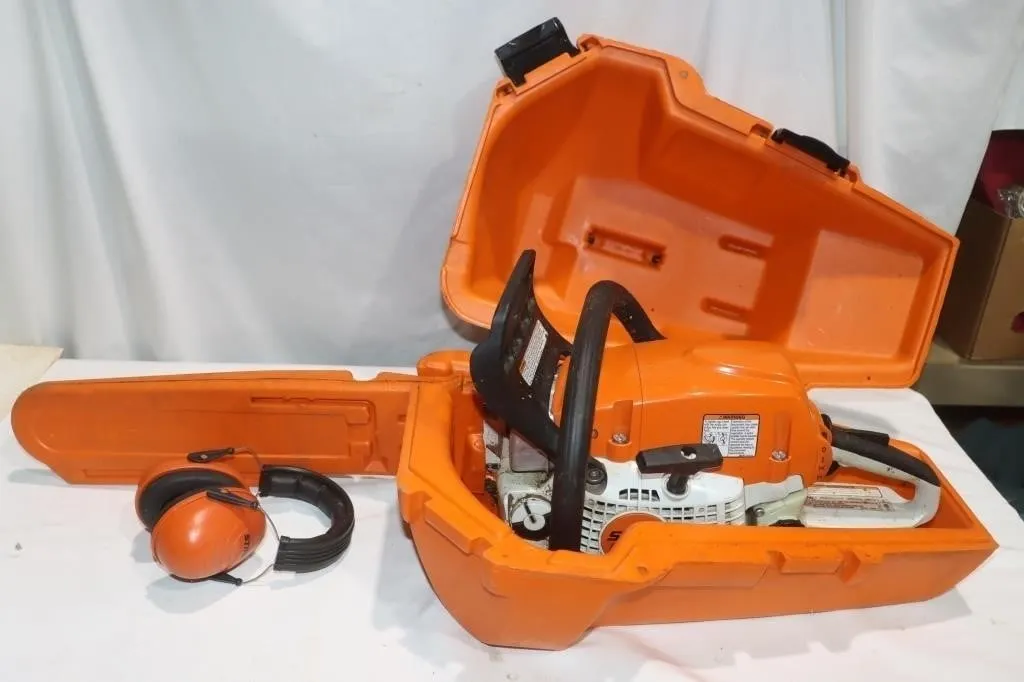 Stihl MS 291 Chainsaw WORKS w/ Case, Accessories