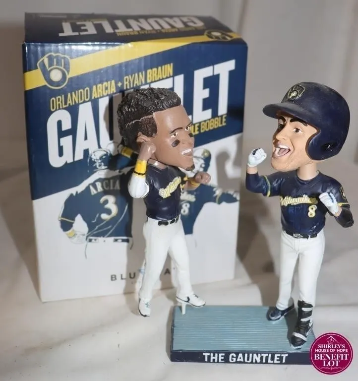 BDA Sports The Gauntlet Brewers Bobblehead