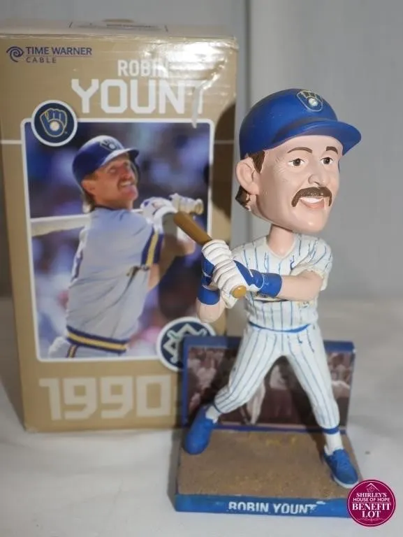 BDA Robin Yount Brewers Bobblehead 2010