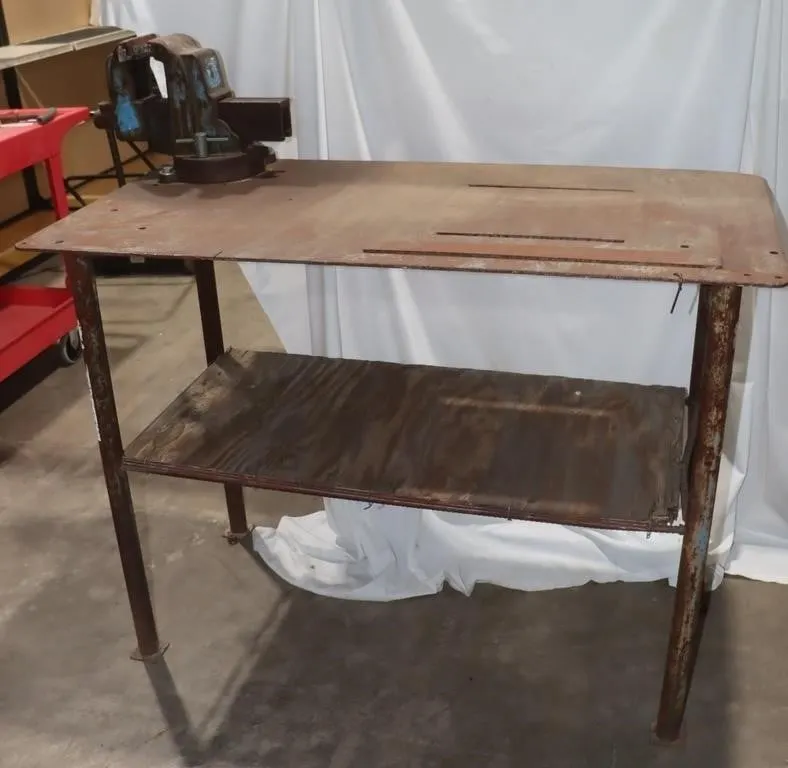 Metal Work Table w/ Morgan Milwaukee 7" Vise;