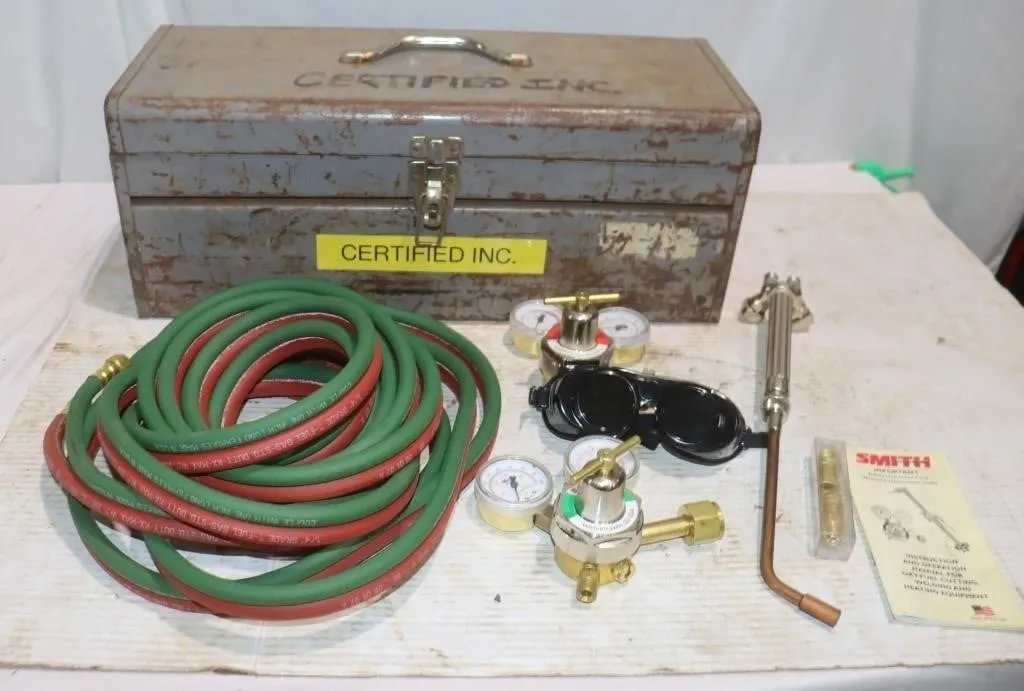 Smith Oxy/Acetelene Torch Set w/ Gauges, Hoses, �