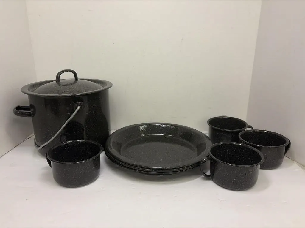 Enamel Camping dishes/Pot