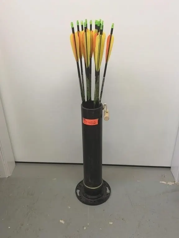 Arrow Holder with 15 Arrows