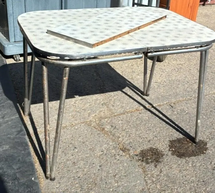 Vintage Arborite Top, Chrome Leg Table. 31"W x