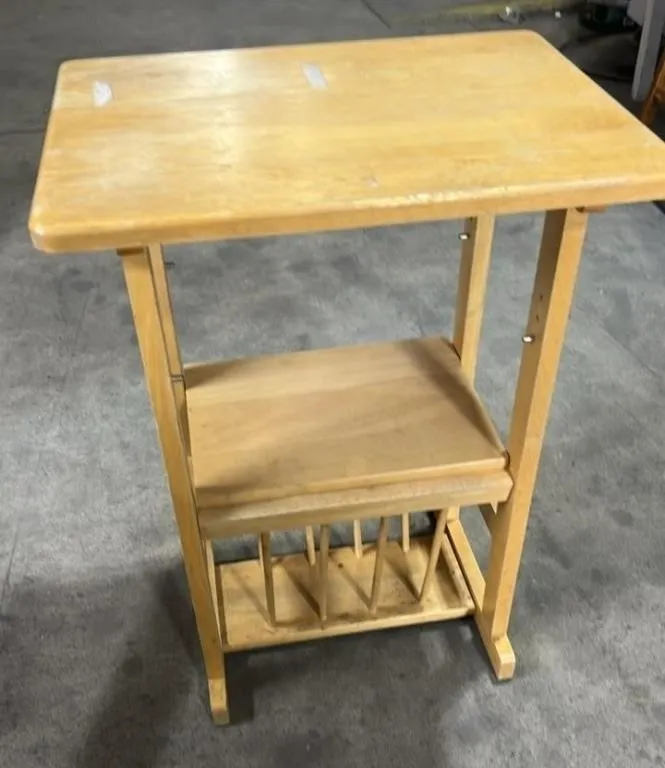 Wooden Magazine Rack/End Table. 19"W x 15"D x