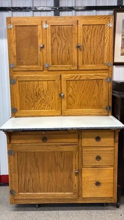 Antique Hoosier w/Enamel Work Surface. 41�W x