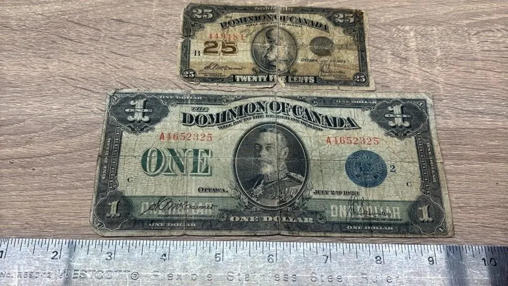 Dominion of Canada .25 Cent & One Dollar Bills.
