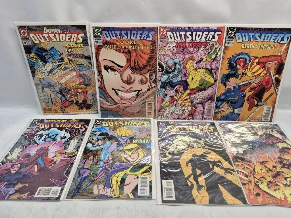 DC Outsiders Comic Book Lot (10 Issues)
