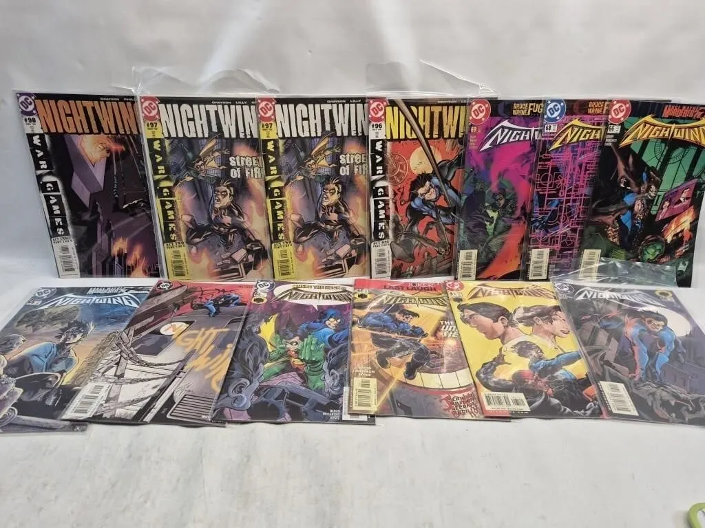 DC Nightwing Comics Lot