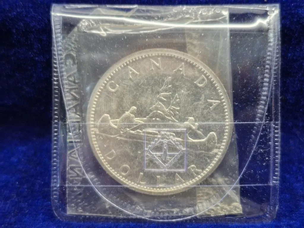 1965 Canada Silver Dollar - Pointed 5