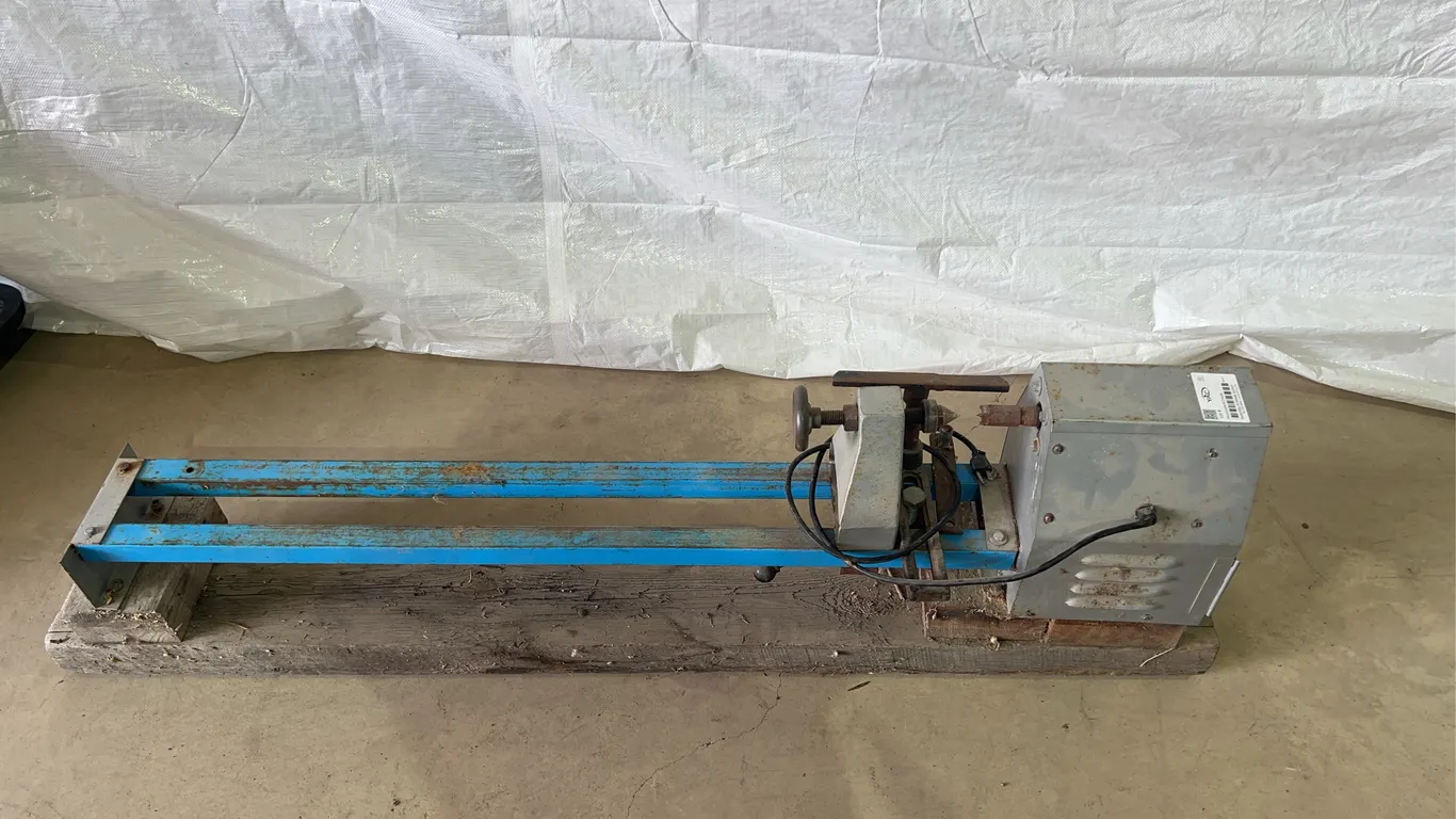 Wood Lathe & Chisels