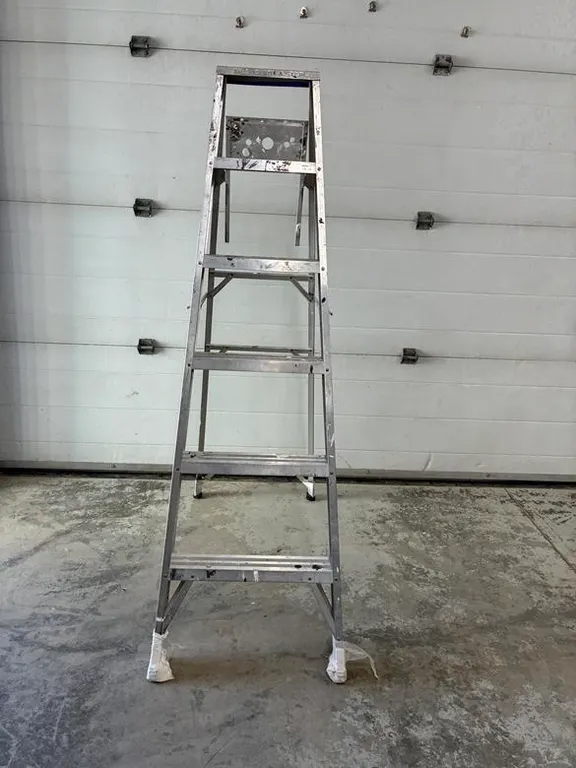 6' Step Ladder