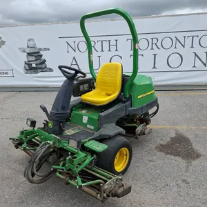 2015  John Deere  2500  Mower
