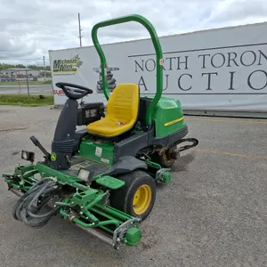 2015  John Deere  2500  Mower
