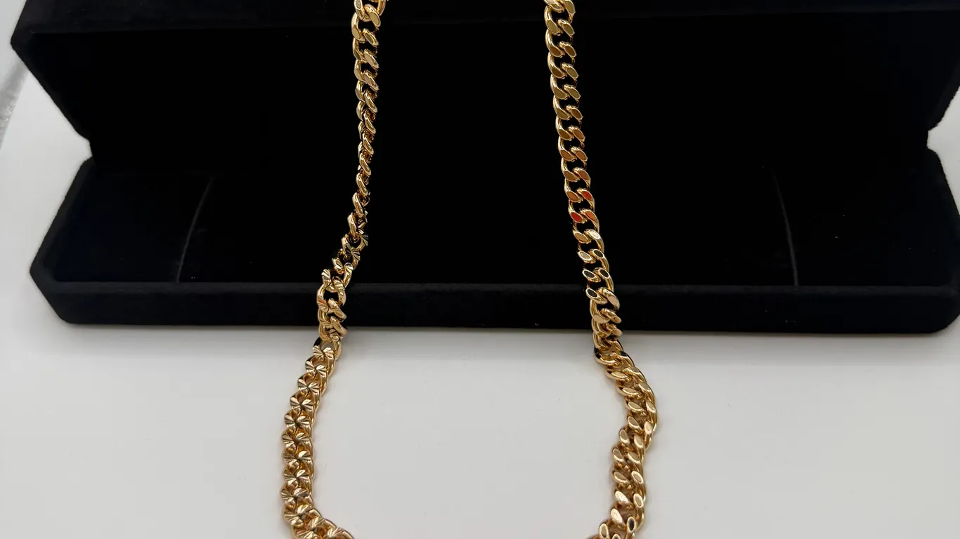 18K Gold Plated 8.0mm Cuban Link Necklace~New!