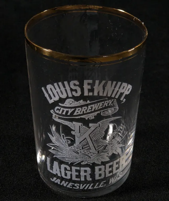 PRE PROHIBITION LOUIS F. KNIPP CITY BREWERY LAGER BEER JANESVILLE WISCONSIN
