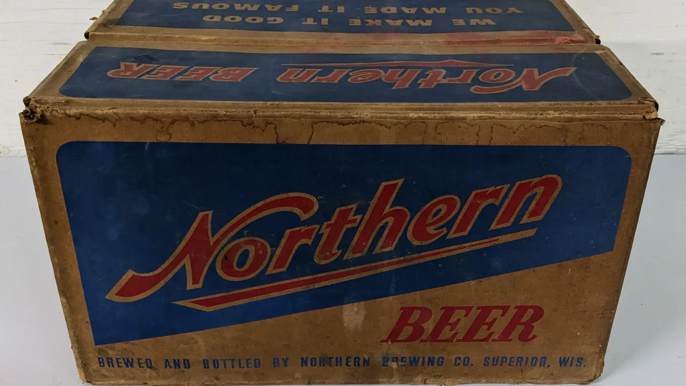 CARDBOARD CASE CRATE NORTHERN BEER SUPERIOR WISCONSIN