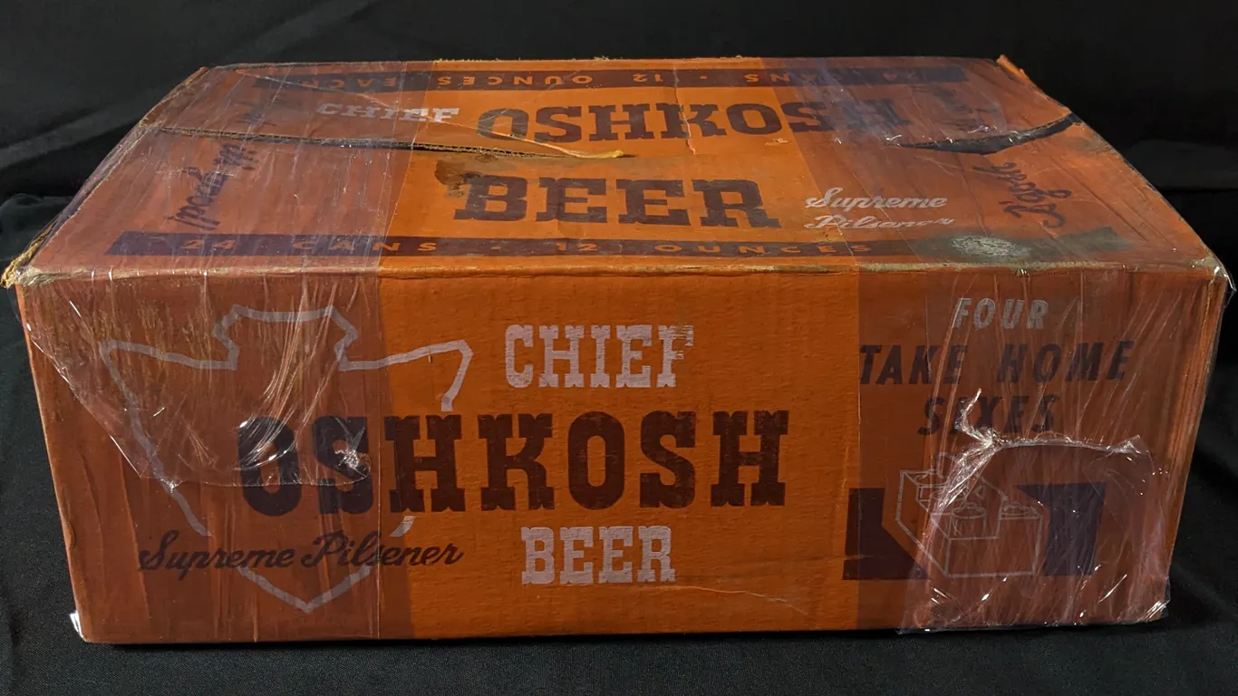 DATED 1953 CHIEF OSHKOSH BEER SUPREME PILSNER 24 CAN CASE BOX