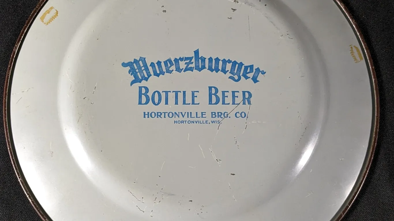PRE PROHIBITION TIN LITHO DRESDEN ART PLATE TRAY WUERZBURGER BOTTLE BEER HORTONVILLE WISCONSIN