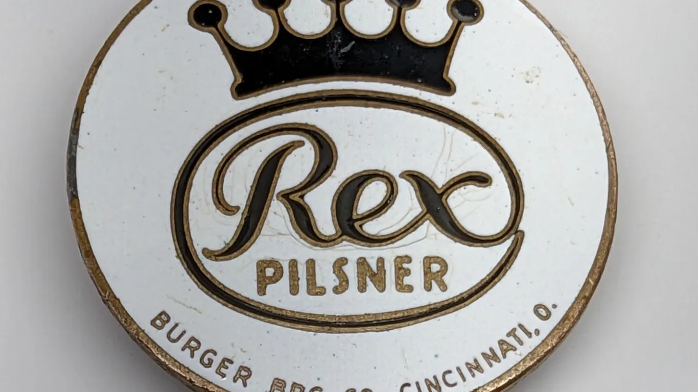 BALL TAP KNOB INSERTREX PILSNER BEER BURGER BREWING CINCINATTI OHIO